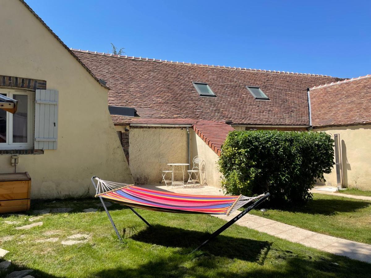 Villa Fontaine Avec Piscine Interieur Chauffee-Maison De Campagne Familiale -Ideal Vacances Ou Sejour Professionnel -3 Chambres-Bureau Separe -Lit Bebe - Parking Facile & Gratuit Экстерьер фото