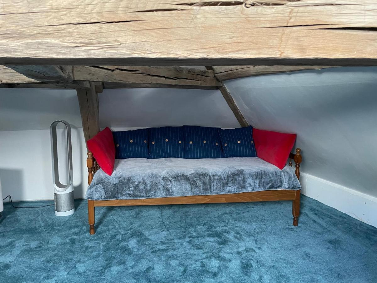 Villa Fontaine Avec Piscine Interieur Chauffee-Maison De Campagne Familiale -Ideal Vacances Ou Sejour Professionnel -3 Chambres-Bureau Separe -Lit Bebe - Parking Facile & Gratuit Экстерьер фото