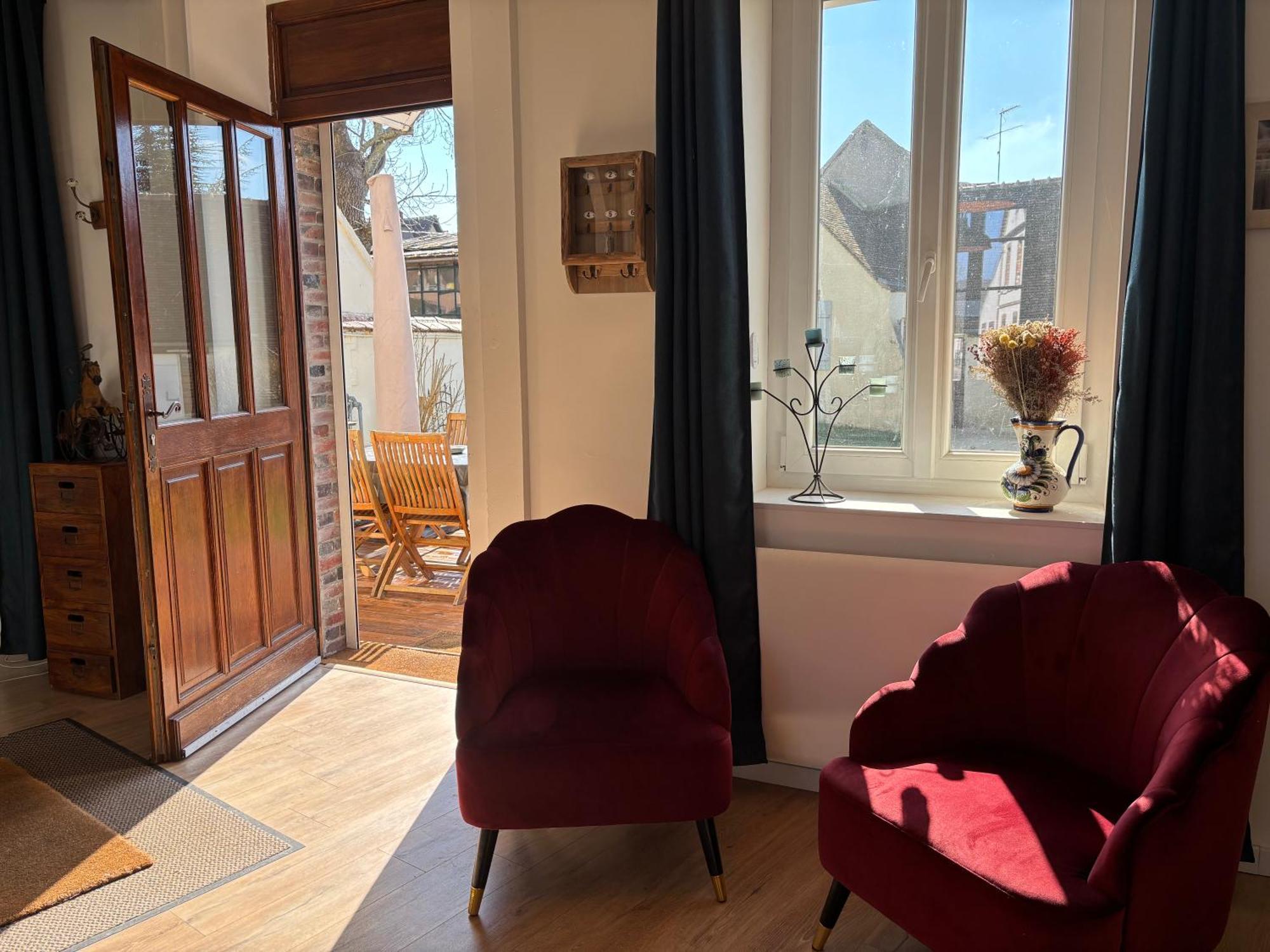Villa Fontaine Avec Piscine Interieur Chauffee-Maison De Campagne Familiale -Ideal Vacances Ou Sejour Professionnel -3 Chambres-Bureau Separe -Lit Bebe - Parking Facile & Gratuit Экстерьер фото